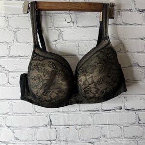 Lane Bryant 40DD lightly lined Balconette